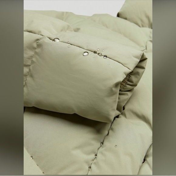 Wilfred - The Cloud Puff Mid (Aritzia) - Picture 12 of 14